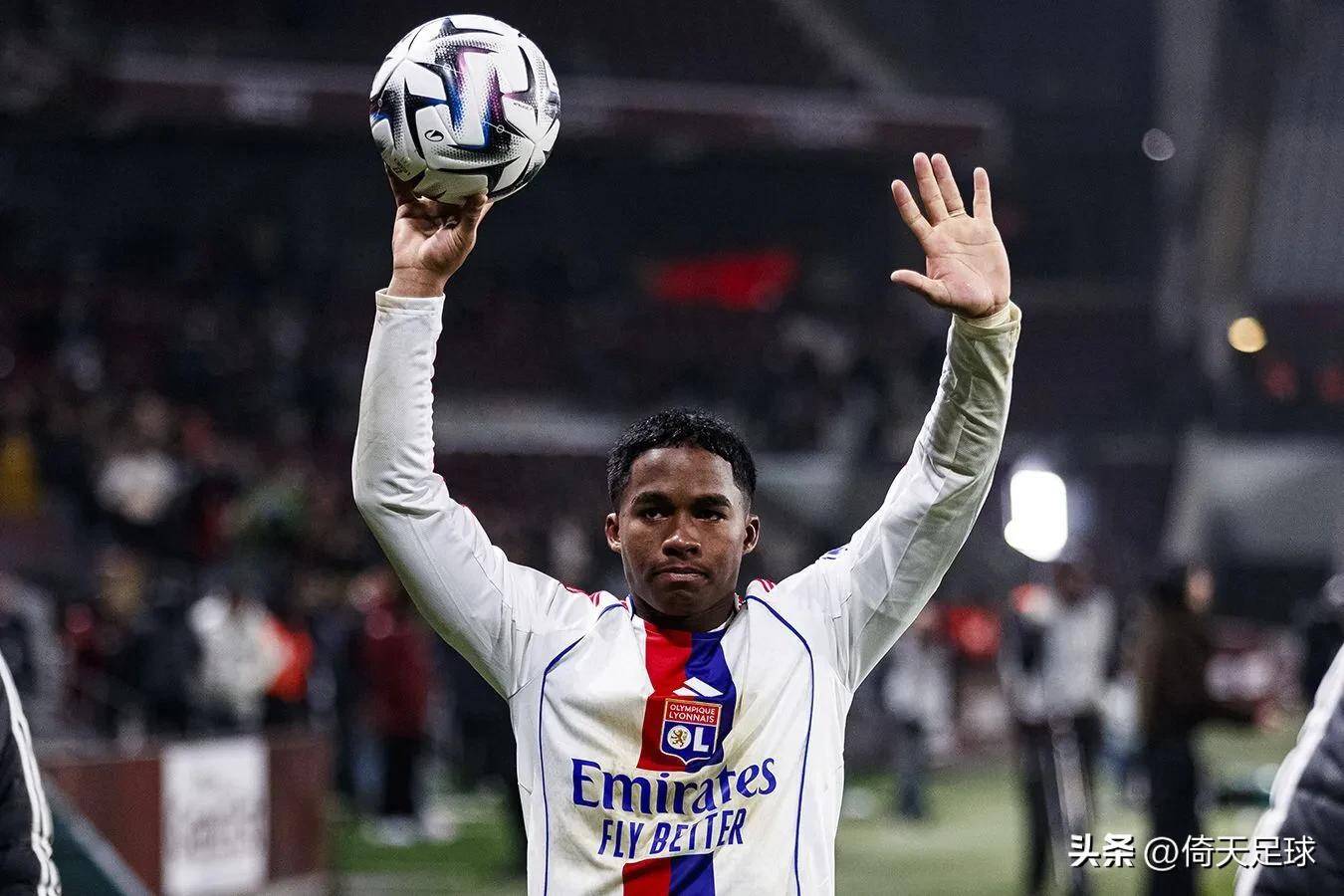 兰博玩关于关键时刻波尔图备战德甲克里夫兰骑士调整名单备战NBA总决赛，字母哥赛事官方发布突破纪录新规看傻球迷的信息